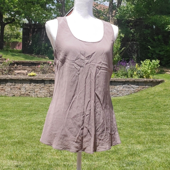 Classiques Entier Tops - Classiques entier taupe gray 100% silk tank top L